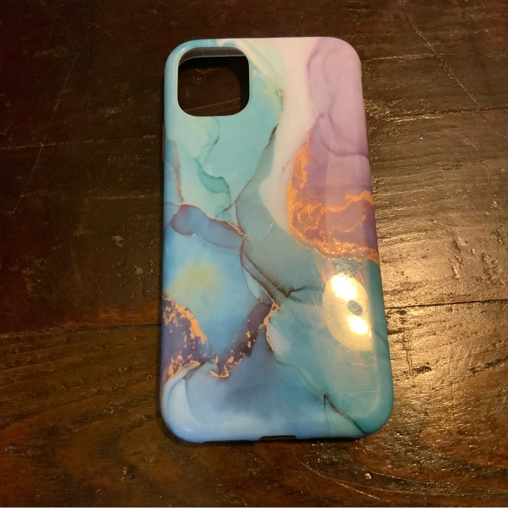 iPhone cover with beautiful turquoise, pink and gold accents